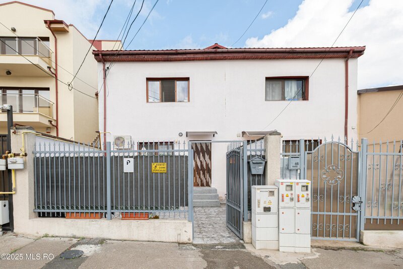 Constanta, casa de vanzare.