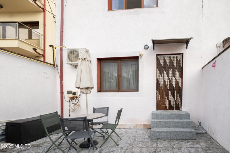 Constanta, casa de vanzare.